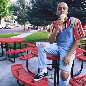 Meet your Posher, Colton